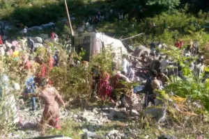 पाकिस्तानी सेना ने जम्मू कश्मीर में नियंत्रण रेखा से सटे गांवों पर की गोलीबारी, 12 निर्दोश लोगों ने गवाई जान