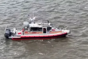 अमेरिका: न्यूयॉर्क में नाव में हुआ विस्फोट, एक की मौत, जांच में जुटी पुलिस