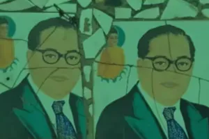 अंबेडकर की चित्रित टाइल्स को फर्श पर लगाना साजिश है: अखिलेश यादव