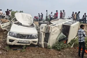 अमेठी में तेज रफ्तार कार का कहर, बरातियों से खचाखच भरी दो बोलेरो की हुई टक्कर, तीन की मौत, 10 घायल