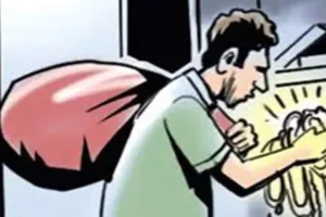 ट्रेन से लाखों की चोरी, जेवर लेकर चोर फरार    