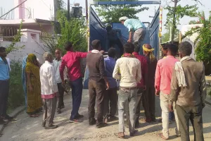 कासगंज : संदिग्ध स्थिति में मिला किशोरी का शव, गले में था साड़ी का फंदा