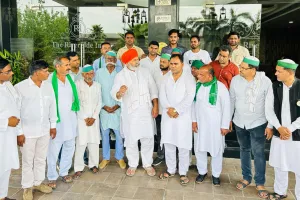 रामपुर : सत्ता पक्ष के नक्शे कदम पर चल रहा विपक्ष : टिकैत