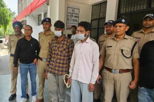 संभल के चोरों ने तोड़ा था ताला, मुखानी पुलिस ने दोनों को दबोचा