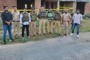 Agra Encounter: मुठभेड़ में मारा गया शातिर बदमाश अमन, लूट के बाद की थी सर्राफा व्यवसायी की हत्या 