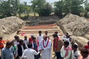 बाराबंकी में 40 लाख की लागत से बनेगा पुल, विधायक ने किया भूमिपूजन