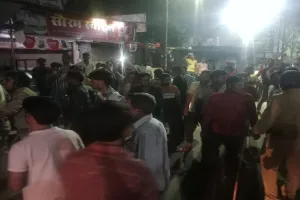 रायबरेली: पैदल जा रही युवती को तेज रफ्तार डंपर ने रौंद, परिजनों और ग्रामीणों ने हाइवे जमकर किया हंगामा