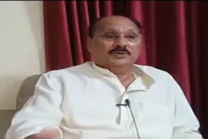 सपा विधायक रमाकांत यादव समेत चार को तीन माह की सजा 