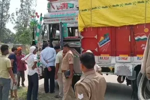 गोंडा: चलते ट्रक के पहिए से छिटका छल्ला, महिला समेत तीन घायल 