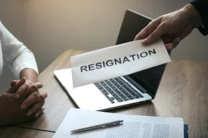 एक दिन काम करके न्यूरो फिजिशियन ने नौकरी छोड़ी 