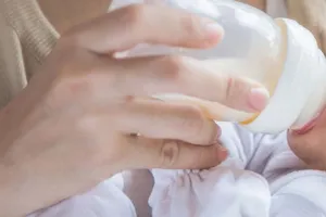 Kanpur News: स्पेशन ट्रेन में भूख से बिलख रहा था बच्चा: दूध पिलाने को गोविंदपुरी स्टेशन में रुकी ट्रेन 