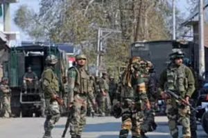 जम्मू कश्मीर के पुंछ में सुरक्षबलों को मिली बड़ी कामयाबी, लश्कर के 2 ‘हाइब्रिड’ आतंकी गिरफ्तार 