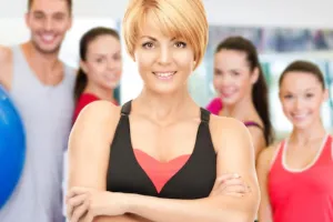 Healthy Lifestyle के लिए जिम में जमकर पसीना बहा रहे लोग, जानें क्या है Abs-core वर्कआउट में अंतर  