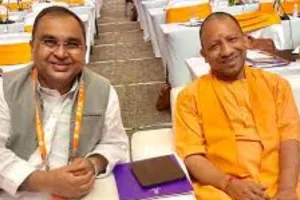 मुख्यमंत्री का मत अपनी जगह.. बहराइच पहुंचे BJP नेता सिद्दीकी, दरगाह पर चादर चढ़ाकर बोले- मैं गाजी बाबा को मानता हूं