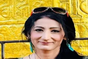 मोदी सरकार पर भड़की ब्रिटेन की शिक्षाविद, OCI कार्ड के रद्द होने पर फूटा गुस्सा