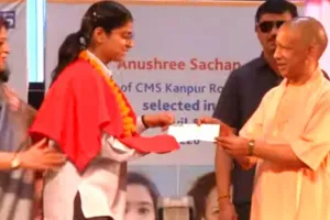 गर्व का विषय, हरदोई की बेटी आरुषि को मुख्यमंत्री ने किया सम्मानित, पिता बोले-पूरे देश में रौशन किया नाम