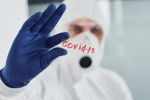 अस्पतालों में अलर्ट फिर भी बदइंतजामी, सीएचसी में नहीं है किट तो कैसे हो कोविड की जांच