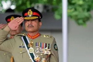 फील्ड मार्शल बने पाक आर्मी चीफ आसिम मुनीर, शाहबाज सरकार ने किया प्रमोट 