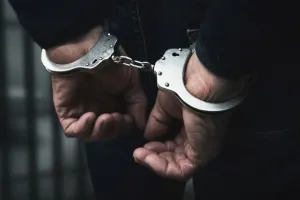 चरस के साथ आरोपी को पुलिस ने पकड़ा    