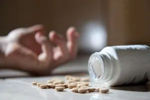 72 साल के बुजुर्ग ने जहर खाकर जान दी