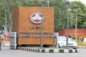 चंडीगढ़ PGI ने किया 'Acromegaly' से पीड़ित मरीज का ऑपरेशन, अनियंत्रित हार्मोन स्तर के कारण शरीर बढ़कर हुआ 7.7 फुट 