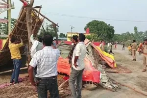 लखीमपुर खीरी: चारागाह की जमीन किया था अवैध कब्जा...राजस्व टीम ने हटवाया तो मची खलबली 