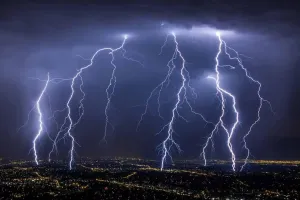 सिद्धार्थनगर में आकाशीय बिजली गिरने से चार लोगों की मौत 