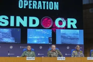 Operation Sindoor : इंडियन आर्मी ने एलओसी पर पाकिस्तानी आर्मी के 40 जवानों को मार गिराया