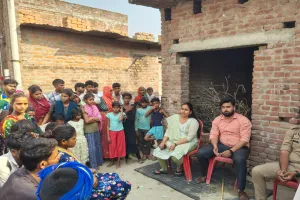 कासगंज: कच्ची उम्र में दुल्हन बनने वालीं थीं दो किशोरियां...चाइल्ड लाइन टीम आई तो रुकी शादी