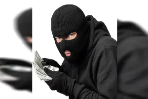 कासगंज: पहले बातों में उलझाया...फिर उचक्कों ने ग्रामीण के बैग से उड़ाए एक लाख रुपये