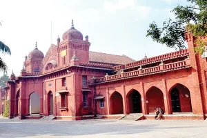 Bareilly: 'चार कत्ल किए हैं, पांचवां भी कर दूंगा'...नकल करने से रोका तो शिक्षक को धमकी