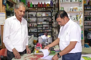  बाराबंकी : 7 केंद्रों से लिए गए 15 नमूने, एक दुकान की बिक्री रोकी