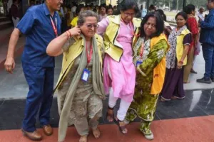 देश के 244 शहरों में ब्लैकआउट : युद्ध जैसी स्थिति से निपटने के लिए तैयारी हुई तेज