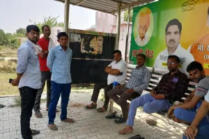 कासगंज: नरथर स्टेशन से एक किलोमीटर दूर ट्रेन से कटकर अधेड़ की मौत