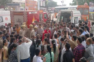 कासगंज: मॉक ड्रिल...दुश्मन के हमले के दौरान विपरीत हालात से निपटने के सिखाए गुर