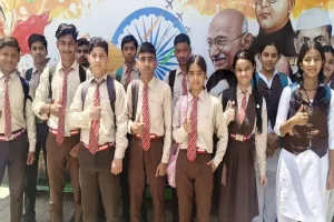कासगंज: CBSE इंटर और हाईस्कूल का Result आते ही खिले होनहारों के चेहरे
