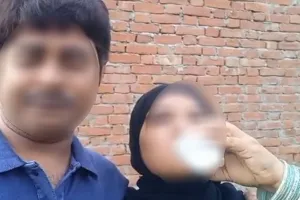 पीलीभीत: प्रताड़ना से तंग आकर दंपति ने पीया जहर...वीडियो वायरल होने से मची खलबली 