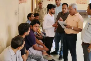 संभल एआरटीओ कार्यालय में सिटी मजिस्ट्रेट ने मारा छापा, हिरासत में आधा दर्जन लोग