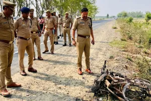 शाहजहांपुर: ईको कार और बाइक की भिड़ंत में छह लोगों की दर्दनाक मौत, परिजनों में मचा कोहराम