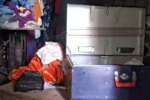 लखीमपुर खीरी: सोते रहे घरवाले, चोर ले उड़े 1.80 लाख की नकदी और जेवर