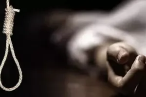 बरेली: रात का खाना खाकर सोया था...अधेड़ ने कमरे में फांसी लगाकर किया सुसाइड