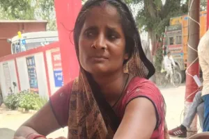 शाहजहांपुर: दिनदहाड़े चेन स्नेचिंग, बाइक सवार ने मां-बेटी को बनाया निशाना