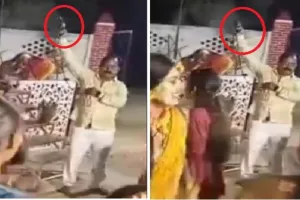 Harsh Firing :  बेटी की हल्दी रस्म में ग्राम प्रधान को हवाई फायरिंग करना पड़ा भारी, वीडियो सामने आने पर  प्राथमिकी दर्ज