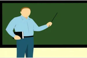 बाराबंकी : हेडमास्टर की अभद्रता के खिलाफ एकजुट हुआ स्कूल  