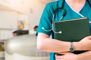 नर्सिंग स्टाफ को दिया जाए SGPGI के समान भत्ता, ऑल इंडिया रजिस्टर्ड नर्सेज फेडरेशन ने राज्य सरकार को सौंपा ज्ञापन