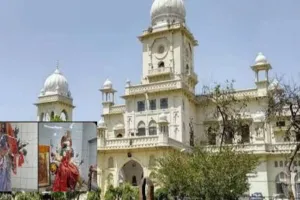 Lucknow University: विश्वविद्यालय परिसर के मंदिर में क्षतिग्रस्त मिली भगवान की मूर्ति, ABVP ने की सख्त कार्रवाई की मांग 