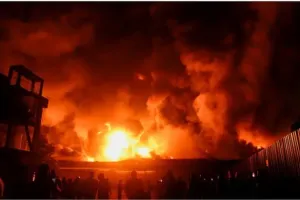 दिल्लीः रसायन फैक्टरी में लगी भीषण आग, चार लोगों की हुई मौत, तीन घायल