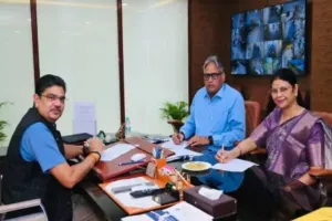 Lucknow University की पहली महिला कुलसचिव बनी डॉ. भावना मिश्रा, संभाला पदभार 