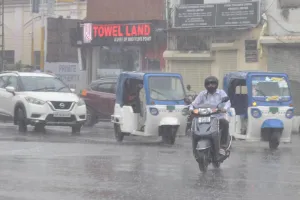 उत्तर प्रदेश के कई जिलों में तेज बारिश का येलो अलर्ट, 24 जून से पूरे राज्य में मानसून लेगा रफ्तार