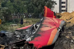 Ahmedabad Plane Crash: 28 घंटे बाद मिला Black Box, भारत और US-ब्रिटेन की एजेंसियां कर रहीं हादसे की जांच 